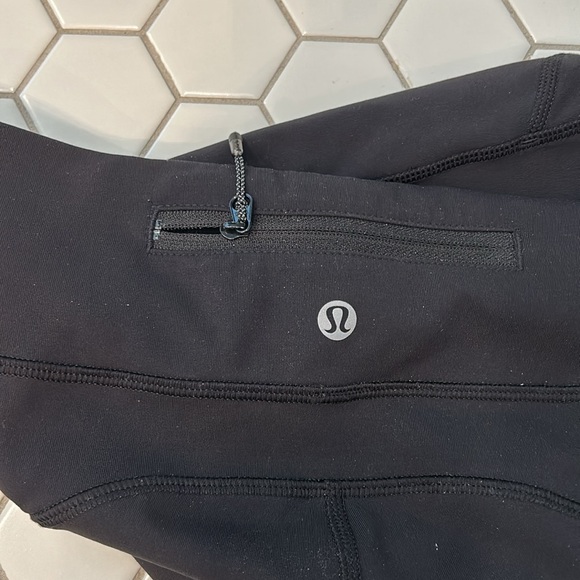 Lululemon run tight - Picture 5 of 5